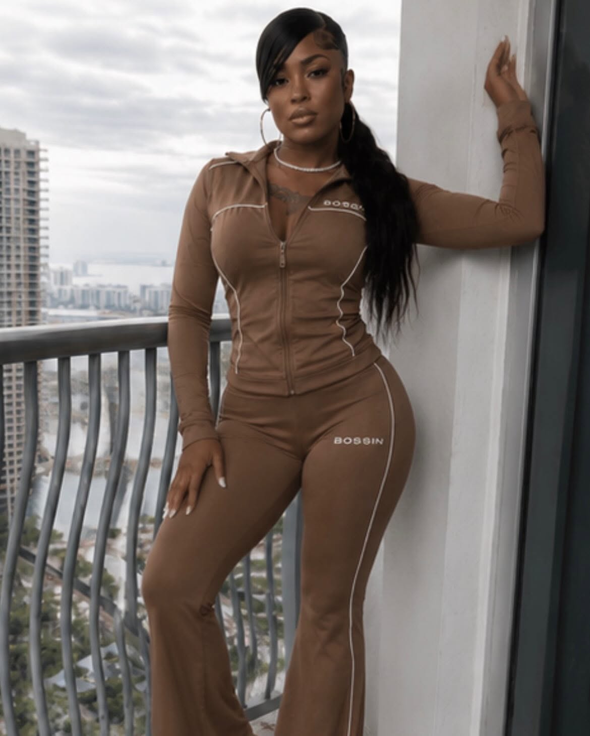 
                  
                    BOSSIN Mocha Dream Signature Piped Flare Set
                  
                